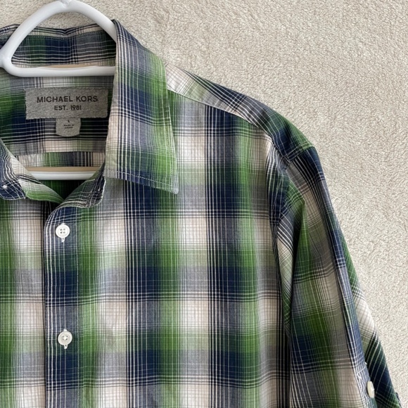 Michael Kors Est. 1981 Men’s Casual Button-Down Shirt. - Picture 4 of 8
